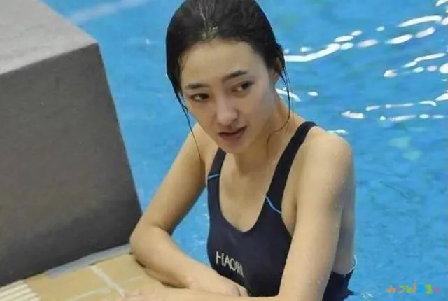 体操队员挺胸照_体操含胸名词解释_体操运动的胸