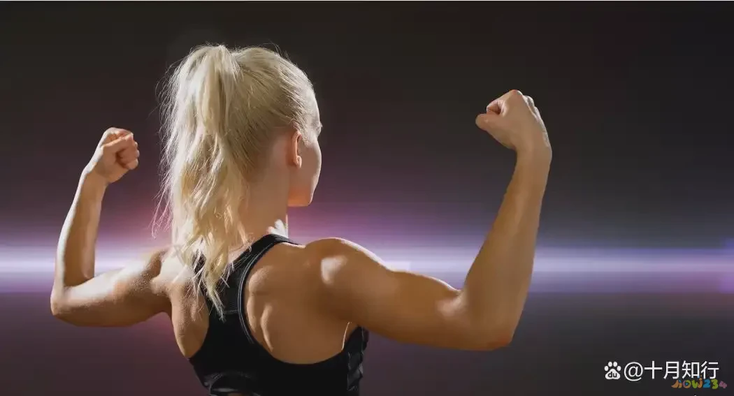 练肩rm_练肩的健身动作_什么运动练肩