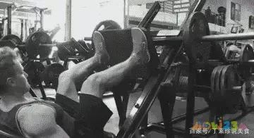 自慰夹腿运动大腿内侧肌肉酸_大腿内侧夹东西能减肥吗_大腿内夹锻炼哪里