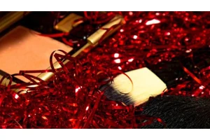 先用粉饼还是气垫 粉饼干用和湿用情况不同