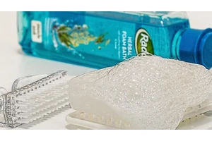 兰蔻粉水系列有乳液吗 兰蔻粉水可以当乳液用吗