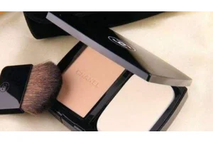 粉饼能代替散粉吗 粉饼能用散粉刷上妆吗