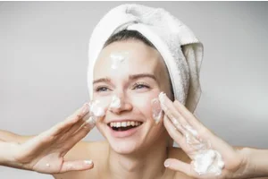 女士油性皮肤用什么洗面奶 油皮怎么选择洗面奶？