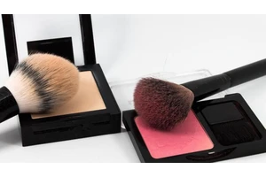 定妆粉和防晒喷雾哪个先用 正确用法只有2%的人知道