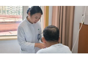 家有阿尔茨海默病老人，沙发上别乱放衣服