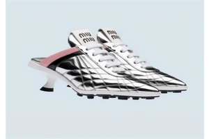 奢侈品牌缪缪细高跟女式足球鞋，标价六千多被嘲出乎意料的丑东西