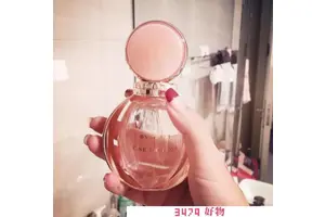 宝格丽玫瑰金漾香水真假对比，宝格丽玫瑰金漾香水真假辨别