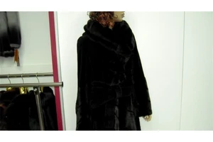 衣服后中长是什么