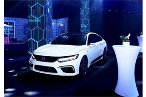 从年龄段划分女性适合车型