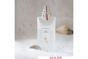 宝格丽白茶香评，宝格丽白茶香水好闻吗