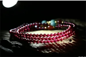 “女人石”石榴石的三大功效，女性佩戴的禁忌你知道吗