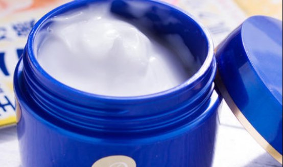 面霜涂了好油是不吸收吗 面霜 面霜吸收 美妆 第1张