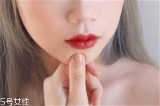 雅诗兰黛307什么气质，少女幂爱薄涂 雅诗兰黛 雅诗兰黛口红 雅诗兰黛307什么气质 第1张