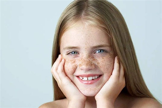 雅诗兰黛多效智妍面霜能祛斑吗 雅诗兰黛 面霜 第1张