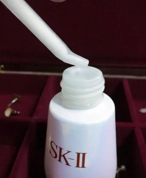 skii肌因光蕴环采钻白精华露功效与作用 小灯泡 小灯泡功效 美妆 第3张 skii肌因光蕴环采钻白精华露功效与作用 小灯泡 小灯泡功效 美妆 第3张