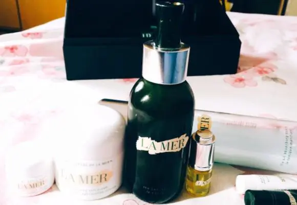 海蓝之谜修护精华露可以收缩毛孔吗 海蓝之谜 修护精华露 第3张 海蓝之谜修护精华露可以收缩毛孔吗 海蓝之谜 修护精华露 第3张