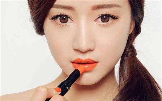 橘色口红适合什么年龄的人 橘色口红 第1张