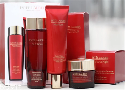 雅诗兰黛红石榴系列多少钱，适合25岁以上的女性使用 雅诗兰黛红石榴 雅诗兰黛红石榴系列多少钱 第2张