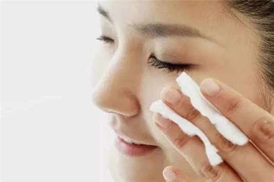 贴完面膜后的正确步骤 面膜 爽肤水 第2张