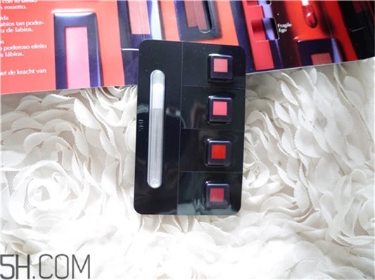 雅诗兰黛倾慕液态唇膏价格，倾慕液体唇膏使用方法 雅诗兰黛 雅诗兰黛倾慕液态唇膏价格 倾慕液体唇膏使用方法 第2张