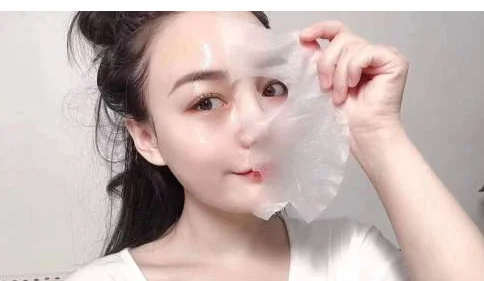 敷完面膜可以直接化妆吗 化妆|敷面膜 美妆 第3张