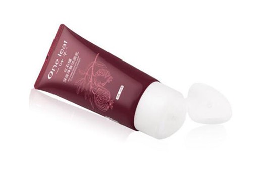 一叶子洗面奶是皂基还是氨基酸 一叶子 洗面奶 第1张