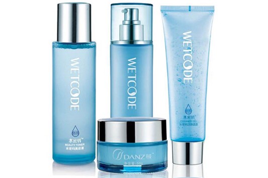 水乳霜精华液的正确使用顺序是什么 爽肤水 精华液 第1张