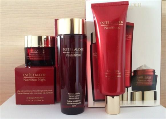 雅诗兰黛石榴水适合干皮吗 雅诗兰黛 石榴水 第1张 雅诗兰黛石榴水适合干皮吗 雅诗兰黛 石榴水 第1张