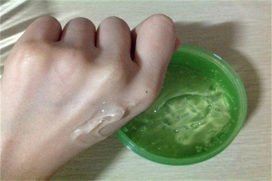芦荟胶不能和什么一起用 芦荟制品 护肤品 第1张
