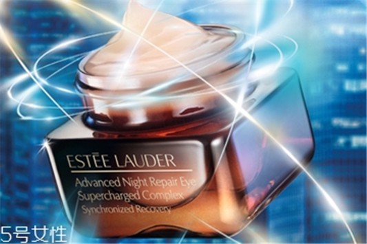 雅诗兰黛抗蓝光眼霜适合什么年龄，20岁会不会太早 雅诗兰黛 雅诗兰黛眼霜 雅诗兰黛抗蓝光眼霜适合什么年龄 第1张