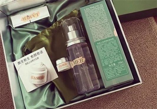 海蓝之谜舒缓喷雾油皮可以用吗 海蓝之谜 舒缓喷雾 第4张