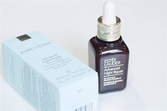 雅诗兰黛小棕瓶能祛斑吗 雅诗兰黛 精华露 第1张