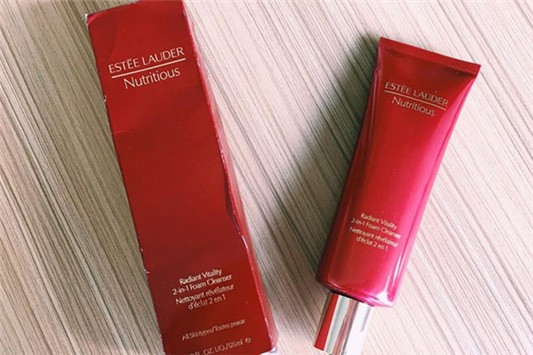 雅诗兰黛红石榴是氨基酸洗面奶吗 雅诗兰黛 洗面奶 第1张 雅诗兰黛红石榴是氨基酸洗面奶吗 雅诗兰黛 洗面奶 第1张