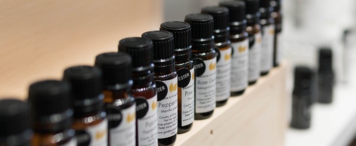 精华液有什么功效 精华液 功效 美妆 第2张 精华液有什么功效 精华液 功效 美妆 第2张