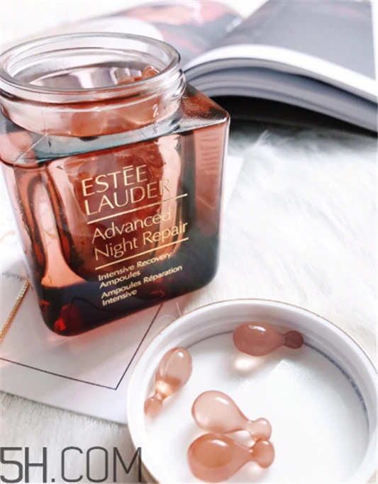 雅诗兰黛安瓶胶囊好用吗，雅诗兰黛安瓶胶囊使用方法 雅诗兰黛 雅诗兰黛安瓶胶囊好用吗 雅诗兰黛安瓶胶囊使用方法 第3张