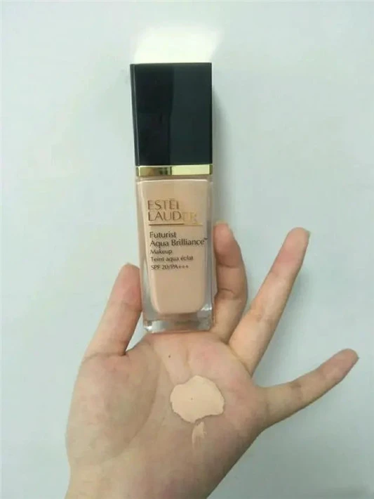 盘点大牌粉底液，雅诗兰黛滋润，Mac不挑肤质，兰蔻更持久 粉底液 第3张