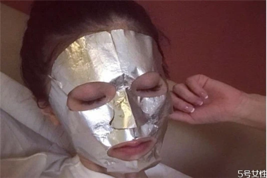 雅诗兰黛钢铁侠面膜男士可以用吗，雅诗兰黛钢铁侠面膜要清洗吗 雅诗兰黛 雅诗兰黛钢铁侠面膜男士可以用吗 雅诗兰黛钢铁侠面膜要清洗吗 第2张