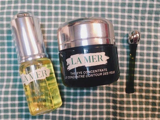La Mer海蓝之谜周庆败家战利品开箱：乳液、眼霜、精华 Mer 乳液 海蓝之谜 眼霜 精华 第4张
