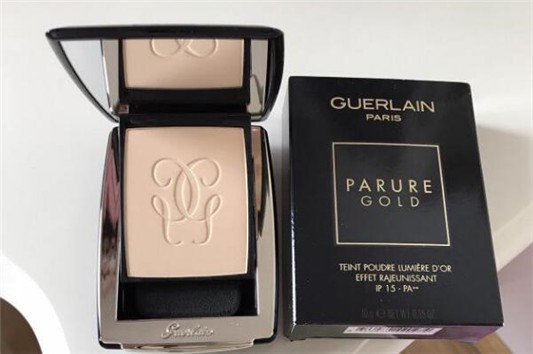 娇兰金钻粉饼好用吗 娇兰 粉饼 第1张