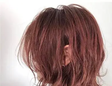 怎么让头发蓬松不塌陷 头发 头发蓬松 美妆 第2张