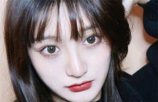 兰蔻196口红适合素颜涂吗 兰蔻196 口红 素颜 第1张