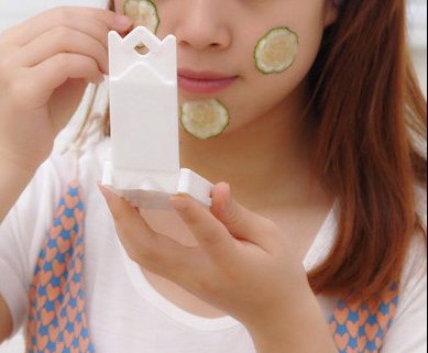 敷新鲜黄瓜片后需要洗脸吗? 黄瓜 青瓜美容 美妆 第1张 敷新鲜黄瓜片后需要洗脸吗? 黄瓜 青瓜美容 美妆 第1张