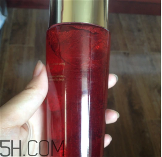 雅诗兰黛红石榴系列哪个好，雅诗兰黛红石榴水真假对比图 雅诗兰黛 雅诗兰黛红石榴系列哪个好 雅诗兰黛红石榴水真假对比图 第11张