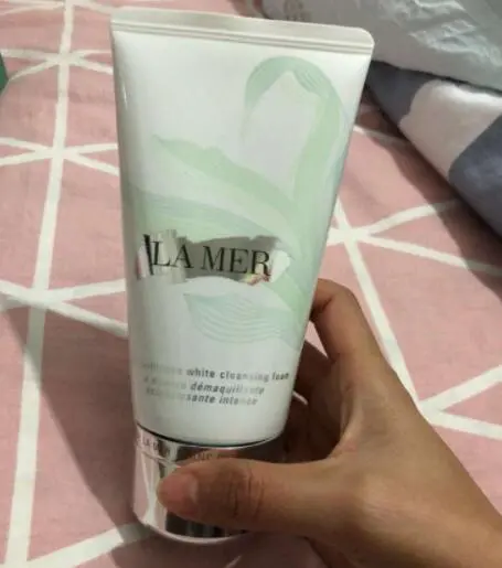 海蓝之谜洗面奶会自动溶解吗 海蓝之谜 洗面奶 第2张