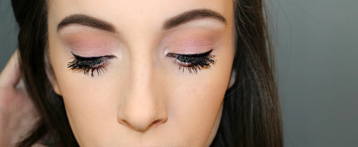 化完妆脸上出油怎么办 化妆 脸部 出油 美妆 第2张