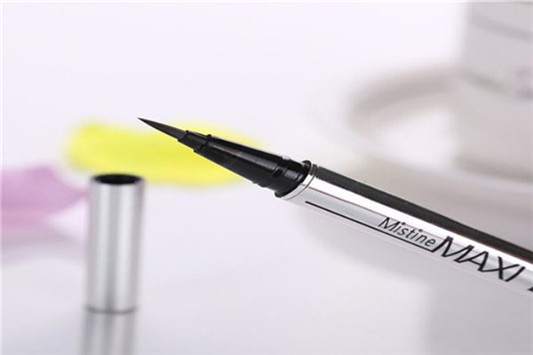 眼线液笔干了该怎么做 眼线液笔 第1张