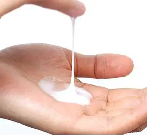 精华和乳液的正确使用顺序 精华 乳液使用顺序 美妆 第2张