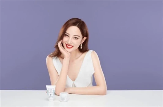 Sisley法国希思黎藏红花 郑希怡的秋冬换季好搭档 法国希思黎 郑希怡 资讯 第3张 Sisley法国希思黎藏红花 郑希怡的秋冬换季好搭档 法国希思黎 郑希怡 资讯 第3张