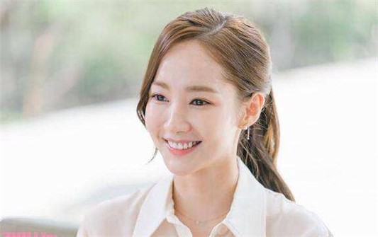 豆沙色口红搭配什么颜色腮红 豆沙色口红 腮红 第1张 豆沙色口红搭配什么颜色腮红 豆沙色口红 腮红 第1张