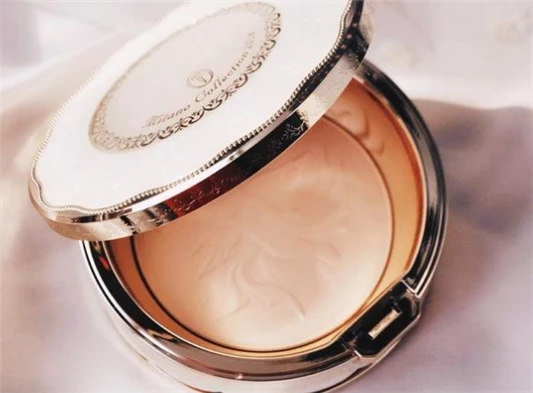 蜜粉和粉饼的区别 蜜粉 粉饼 第5张